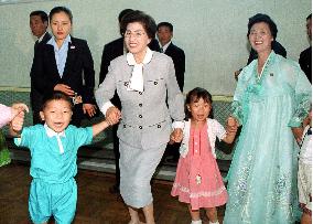 Lee Hee Ho visits kindergarten in Pyongyang